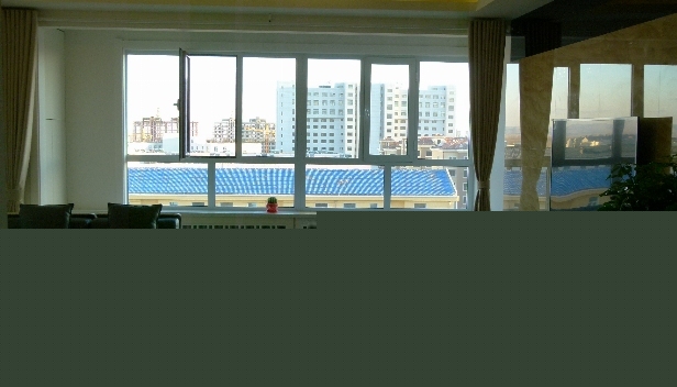 130㎡/三室兩廳兩衛(wèi)/現(xiàn)代