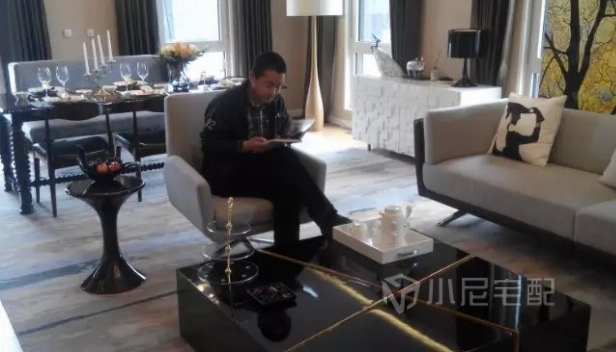 150㎡/三室三廳兩衛(wèi)/簡(jiǎn)約